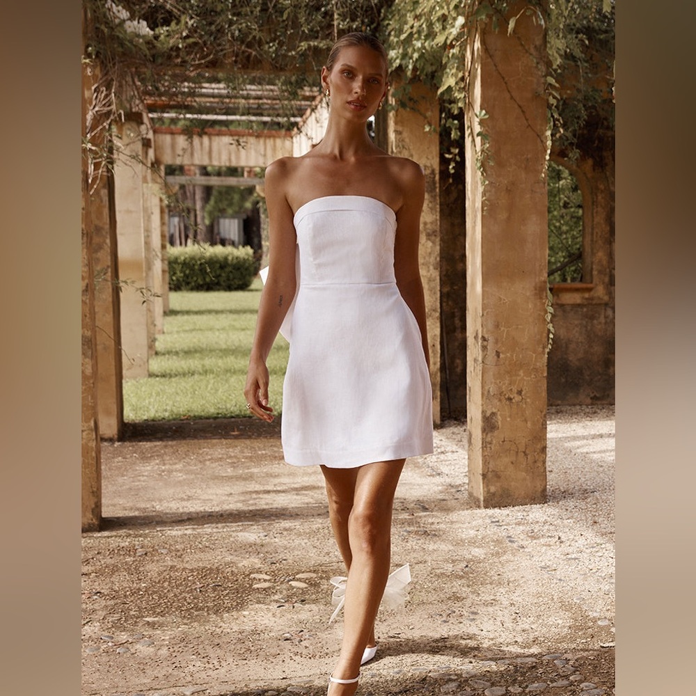DISSH aisle back bow dress - excellent condition